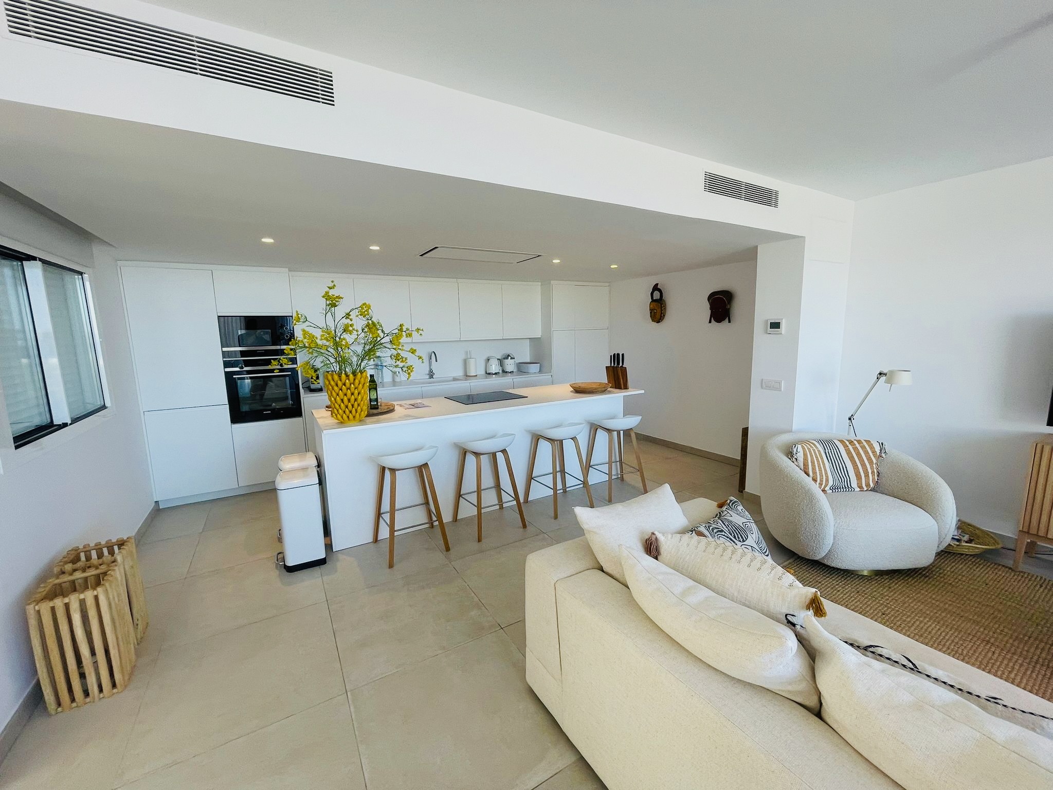 Resa Estates Ibiza for sale koop penthouse Cala Vadella Living 6.jpeg